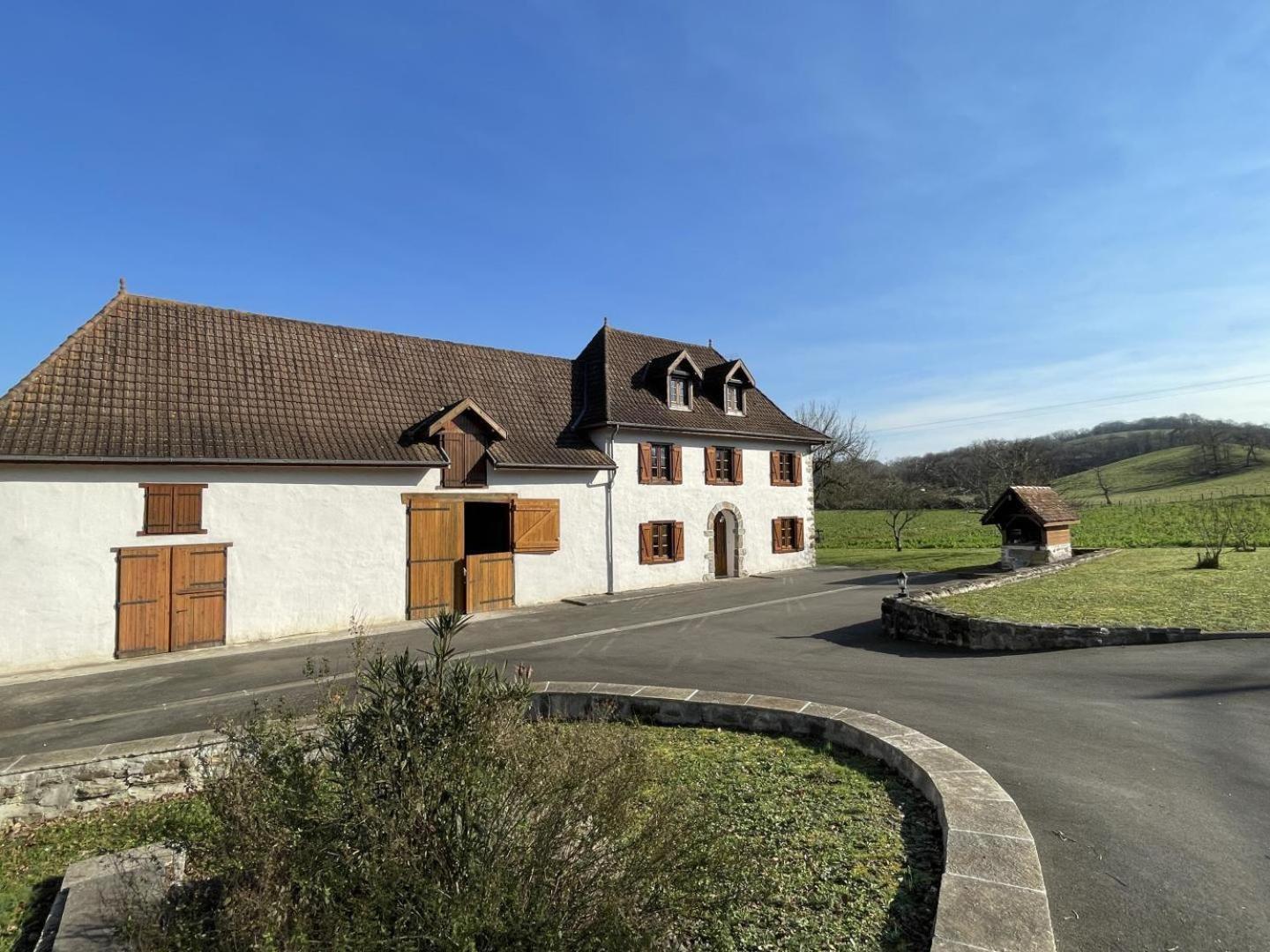 Loustaou Villa Osserain-Rivareyte Exterior photo